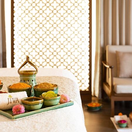 瓦拉纳西泰姬恒河酒店 外观 照片 Ayurvedic spa