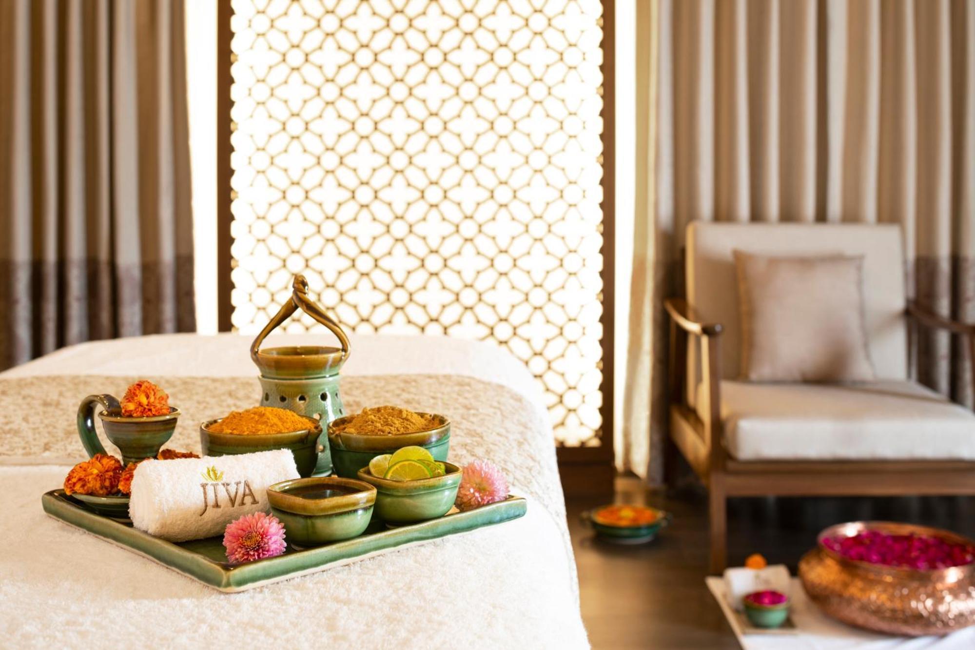 瓦拉纳西泰姬恒河酒店 外观 照片 Ayurvedic spa